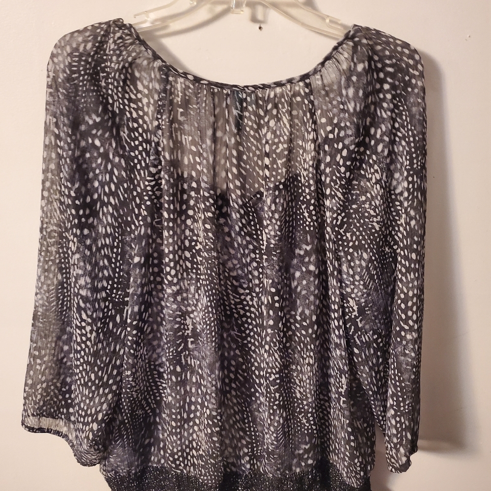 Blouse - Picture 2 of 3